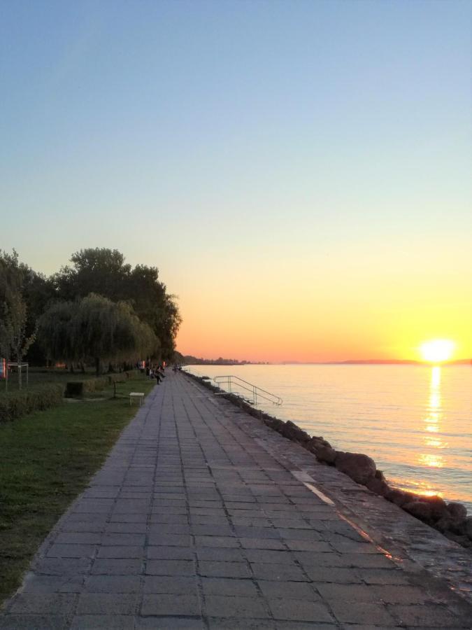 Bella Golden Beach Шиофок Экстерьер фото