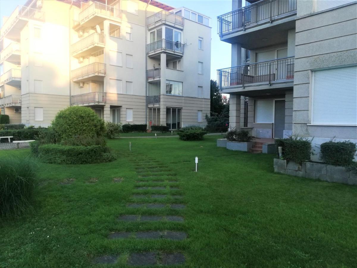Bella Golden Beach Шиофок Экстерьер фото